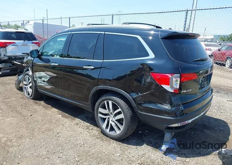 2018 Honda Pilot Touring z USA, uszkodzony, nr VIN 5FNYF6H9XJB060555
